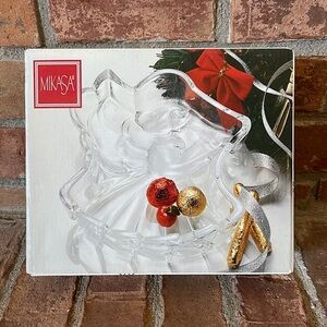 NIB Mikasa Heavenly Song Angel Frosted Glass Bowl